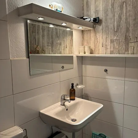 Eichholzweg 18, App 34 公寓 海利根港